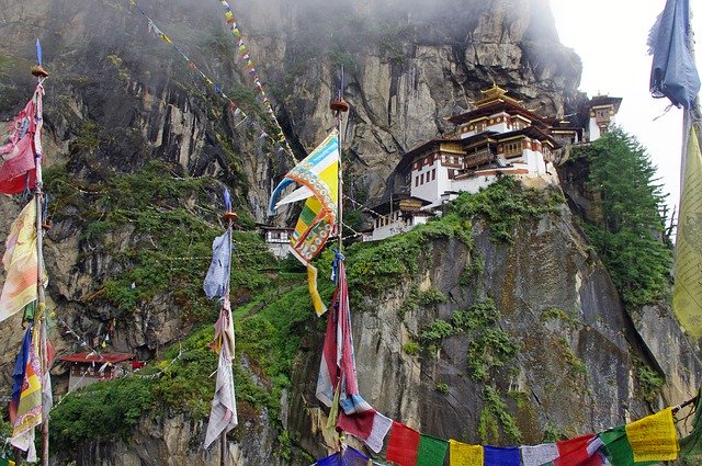chrám v Bhutáne.jpg